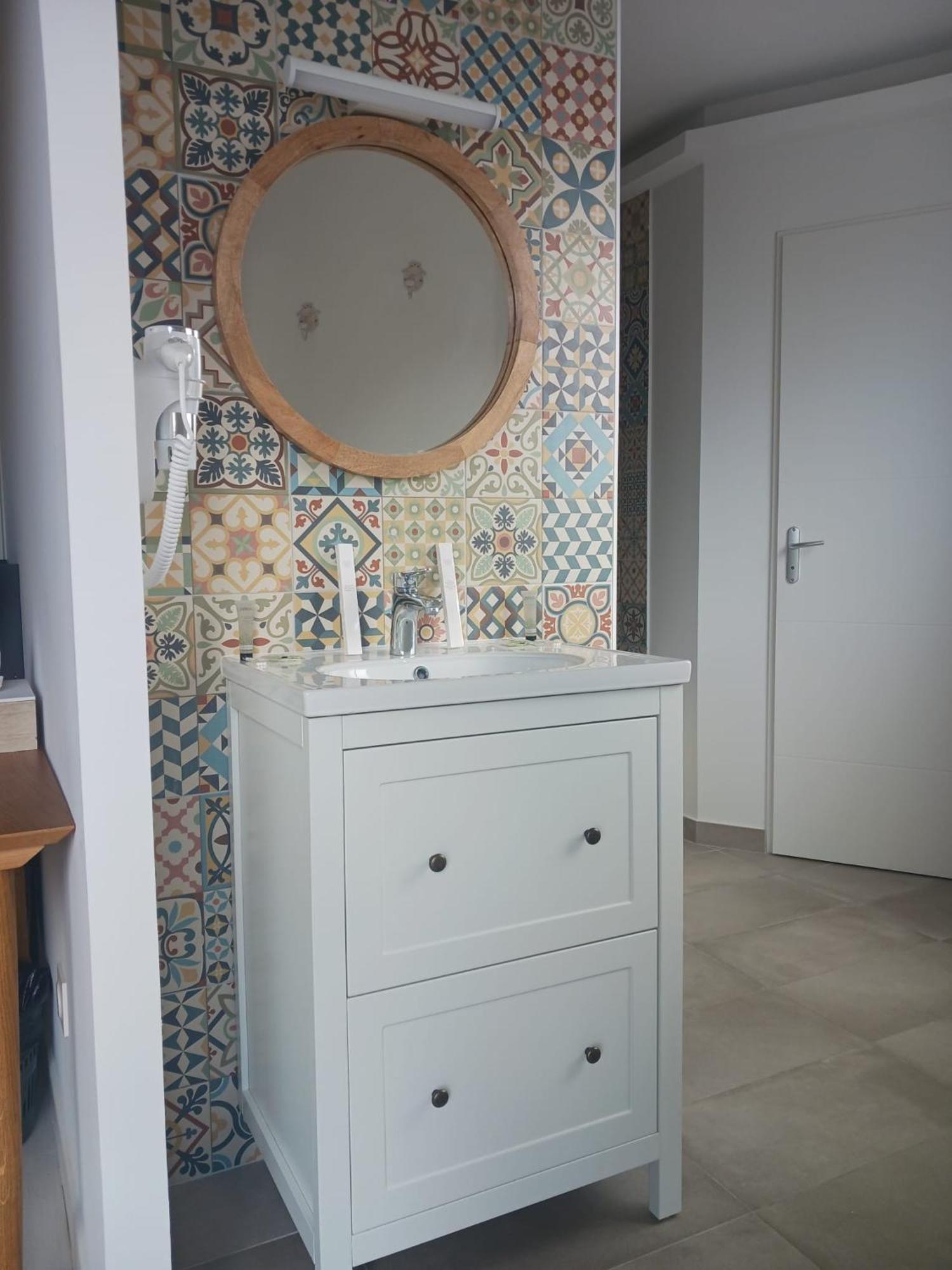Hotel Aracari Villars-les-Dombes Esterno foto