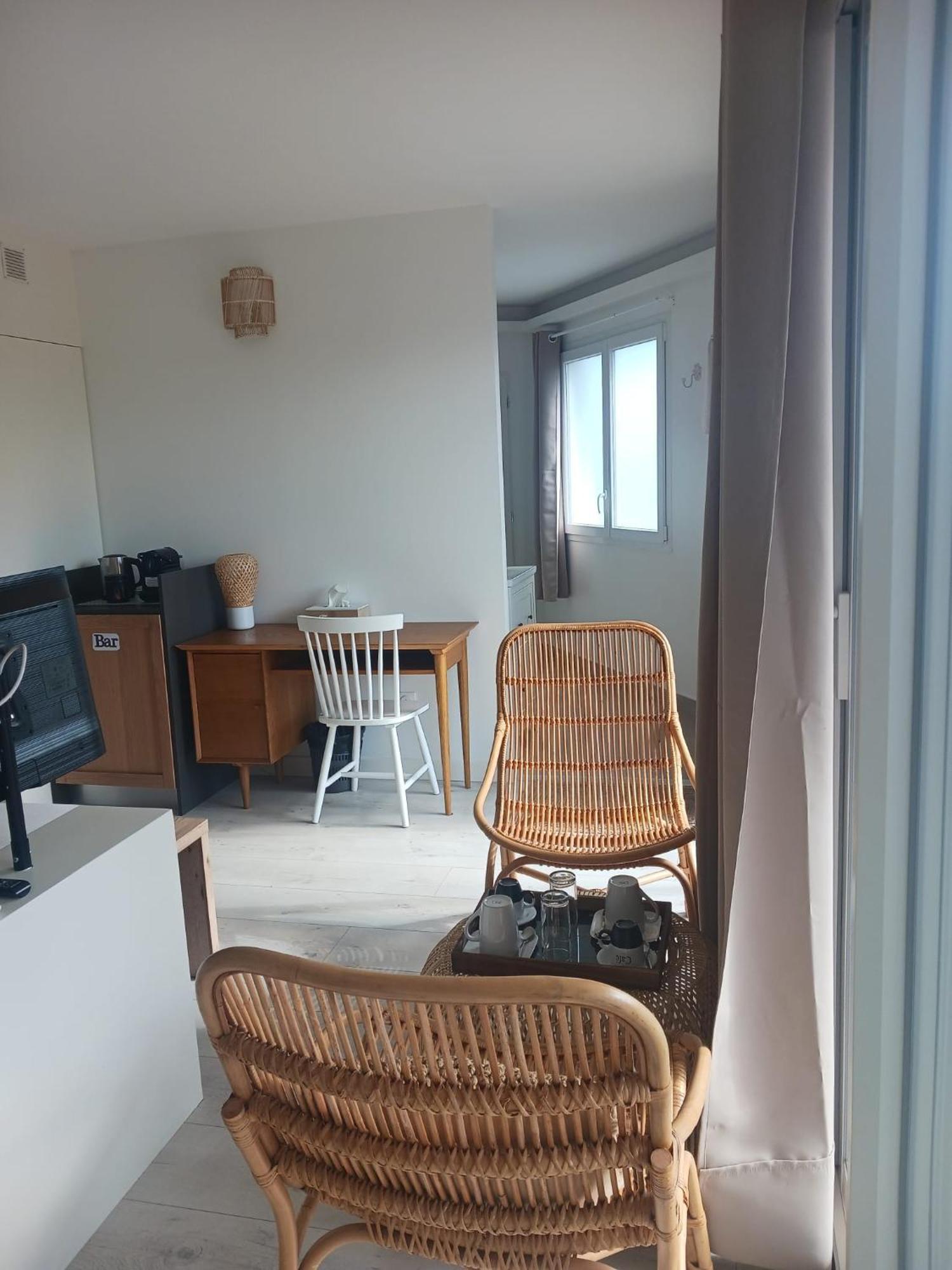 Hotel Aracari Villars-les-Dombes Esterno foto