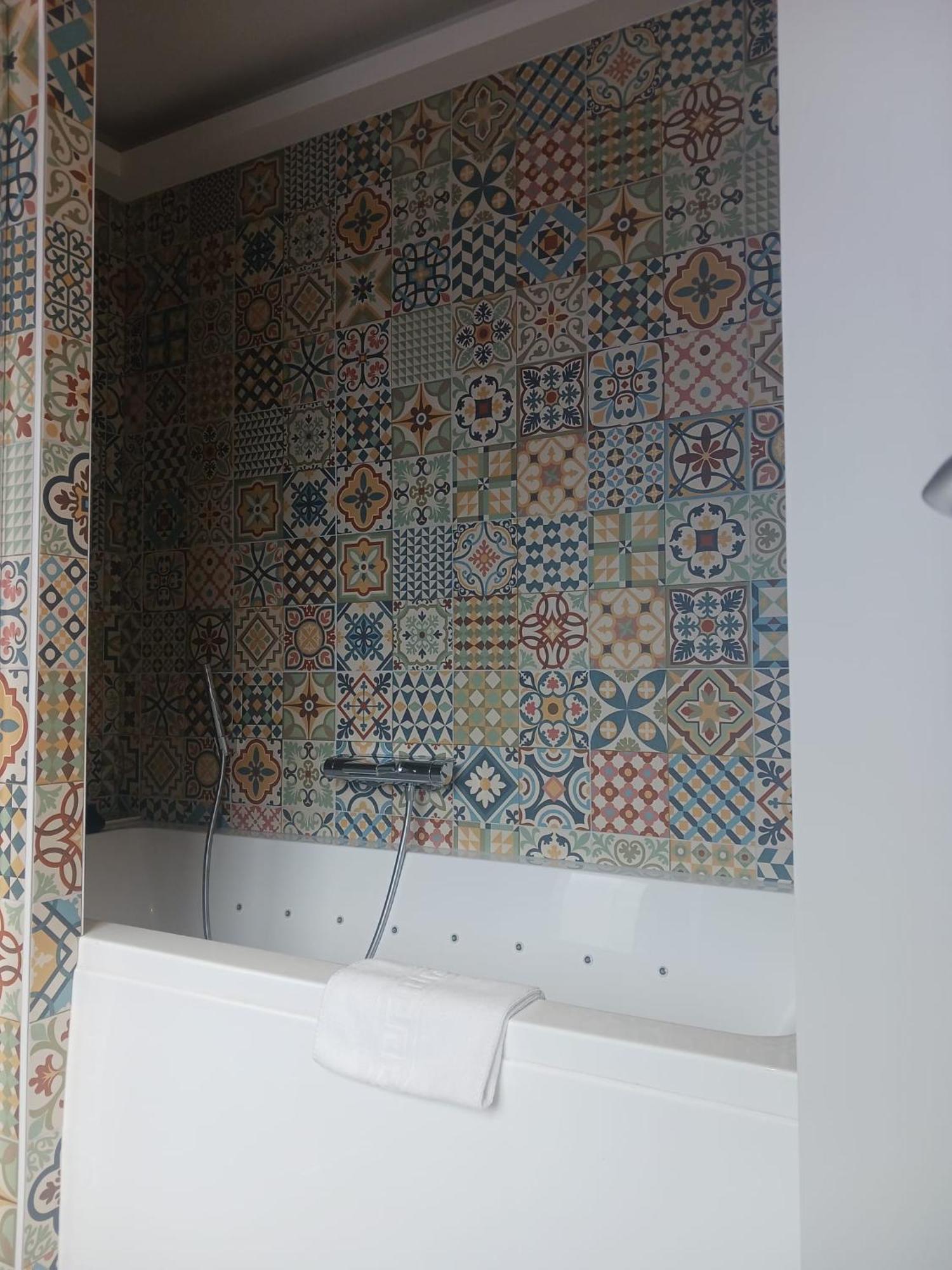 Hotel Aracari Villars-les-Dombes Esterno foto